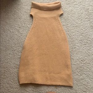 Turtle neck tank top